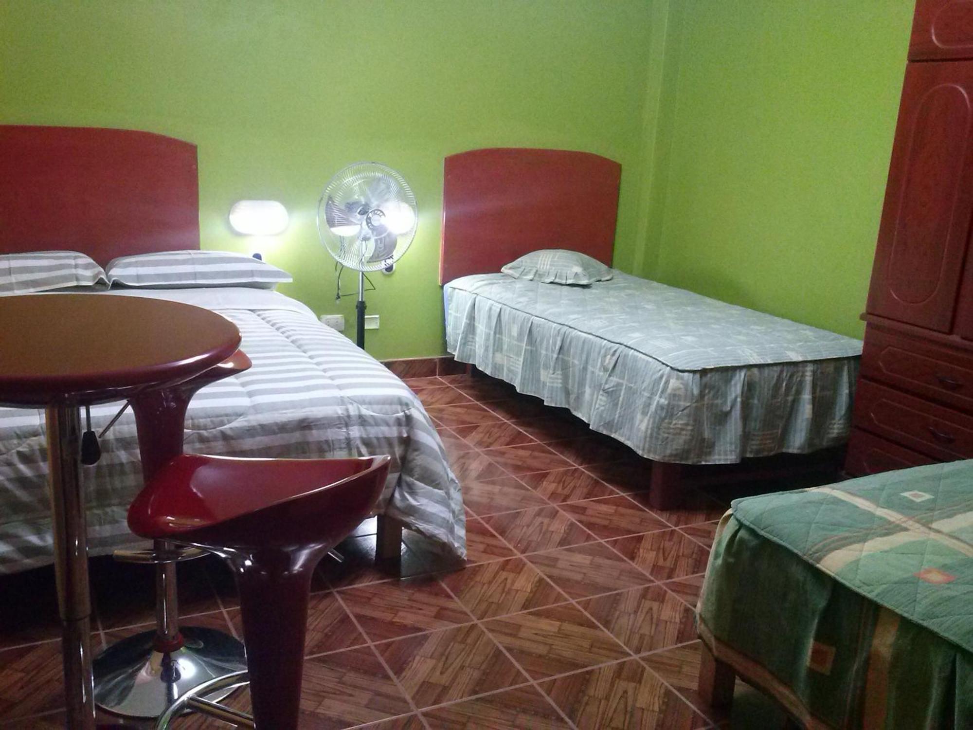 Hostal Real Alcazar Nazca Oda fotoğraf